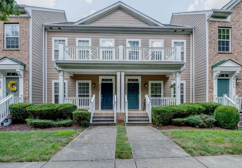 8732 Gauphin Pl, Nashville, TN 37211