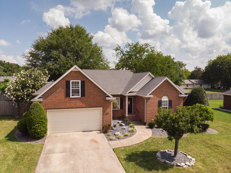 2715 Comer Dr, Murfreesboro, TN 37128
