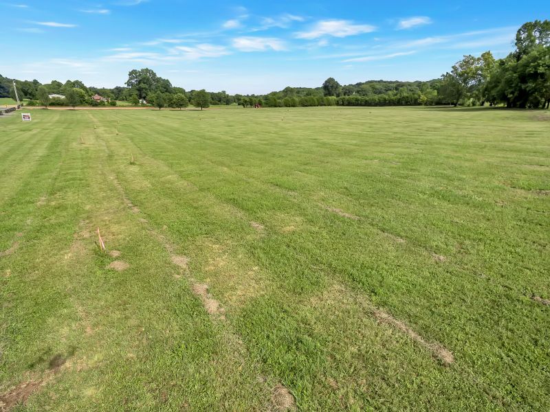 948 Davis Corner Rd, Mount Juliet, TN 37122