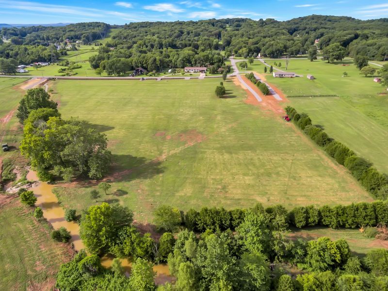 920 Davis Corner Rd, Mount Juliet, TN 37122