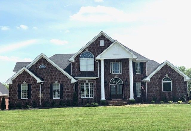 2420 W Clay Dr, Lebanon, TN 37087