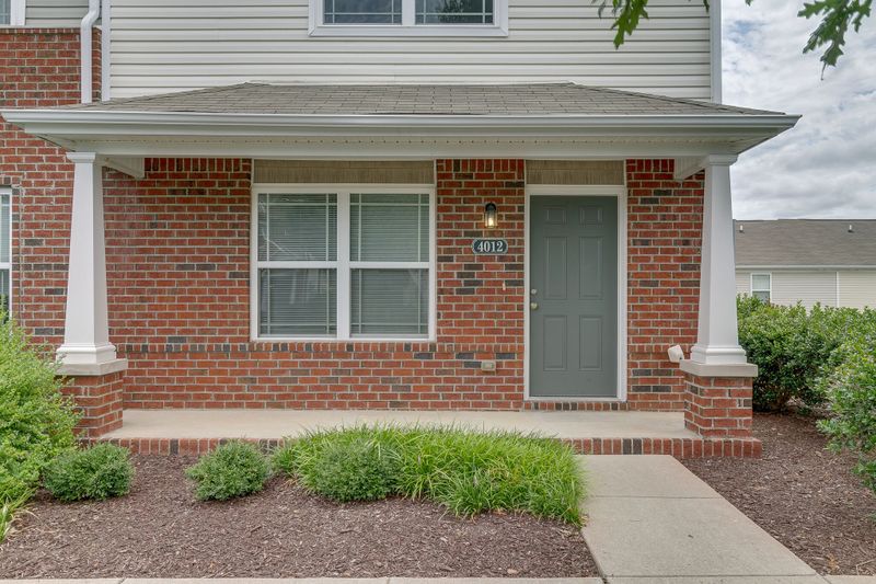 4012 Currant Ct, Spring Hill, TN 37174