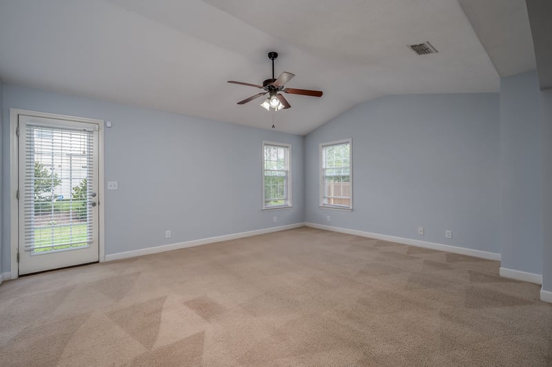 1923 Warmingfield Dr, Murfreesboro, TN 37127