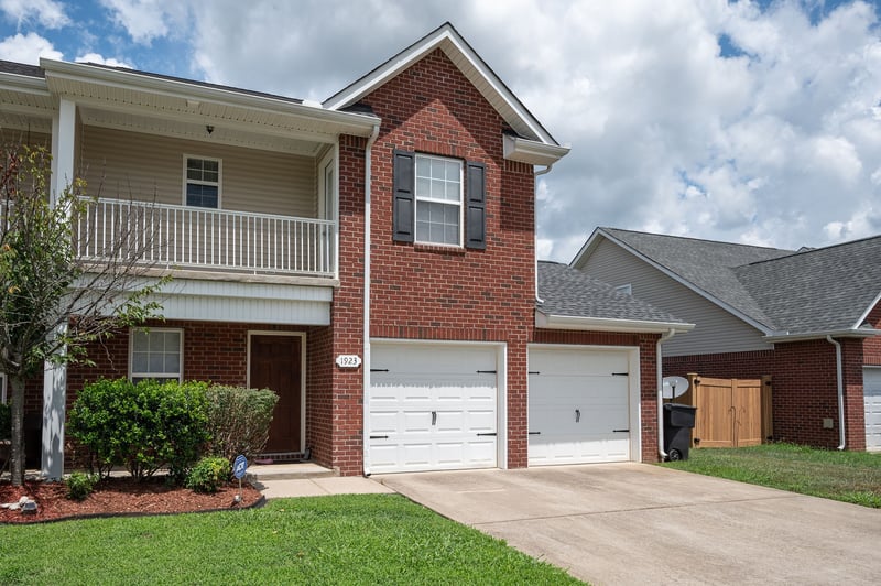 1923 Warmingfield Dr, Murfreesboro, TN 37127