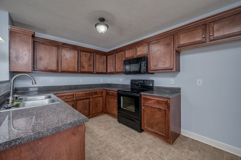 1923 Warmingfield Dr, Murfreesboro, TN 37127