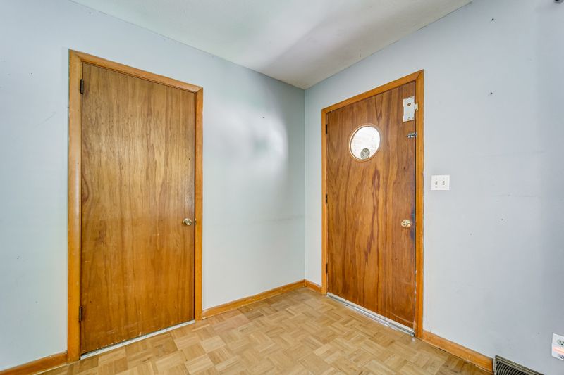 3080 Trace Creek Rd, White Bluff, TN 37187