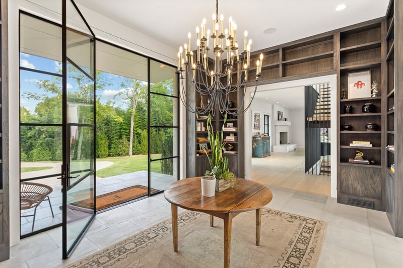 960 Overton Lea Rd, Nashville, TN 37220