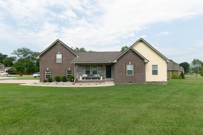 2017 L & N Ct, Goodlettsville, TN 37072