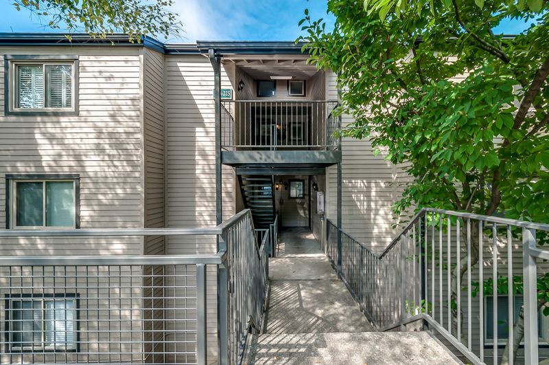 225 Summit Ridge Dr, Nashville, TN 37215