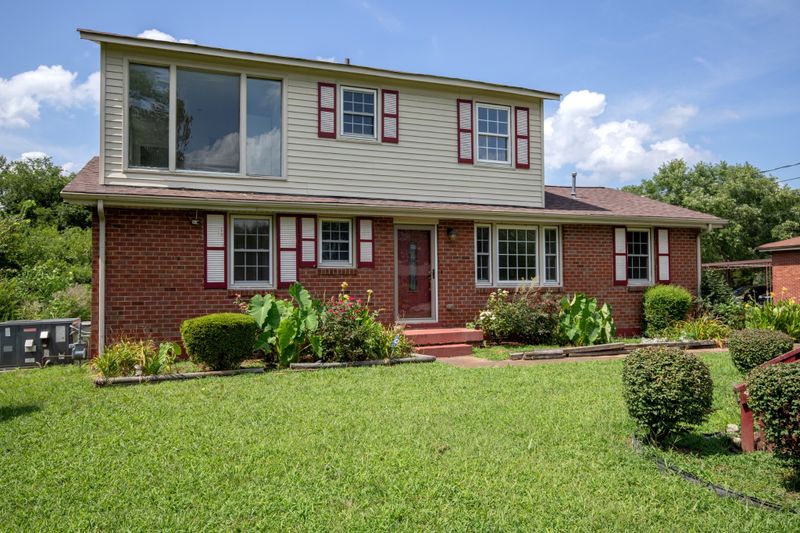 3216 W Hamilton Ave, Nashville, TN 37218