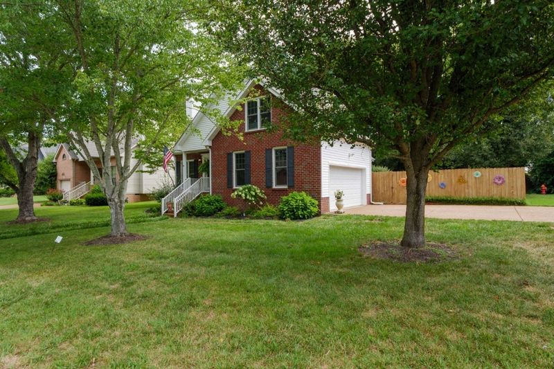 7753 Poplar Ridge Dr, Nashville, TN 37221