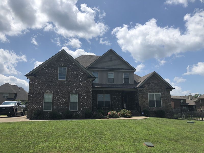 619 Jim Cedar Dr, Murfreesboro, TN 37128