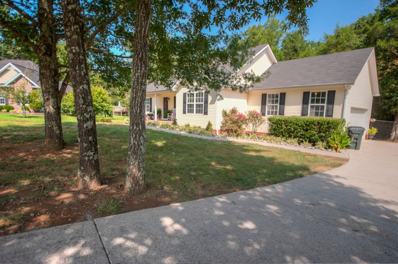 1109 Sunnycrest Ct, Murfreesboro, TN 37129