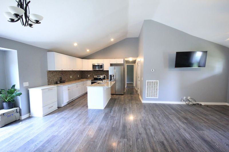103 Cloverdale Ct, Hendersonville, TN 37075