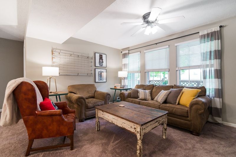 160 N Timber Dr, Nashville, TN 37214
