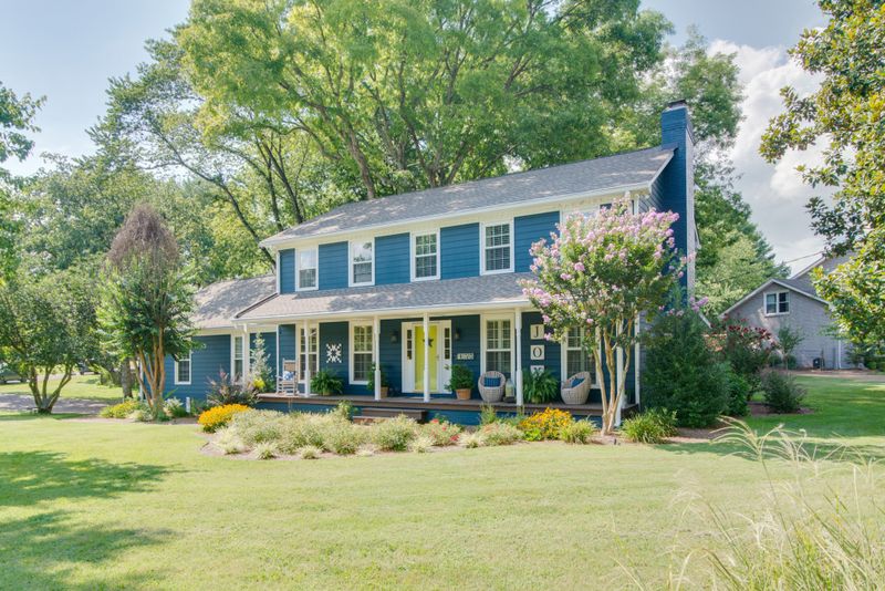 133 W Ridge Dr, Hendersonville, TN 37075