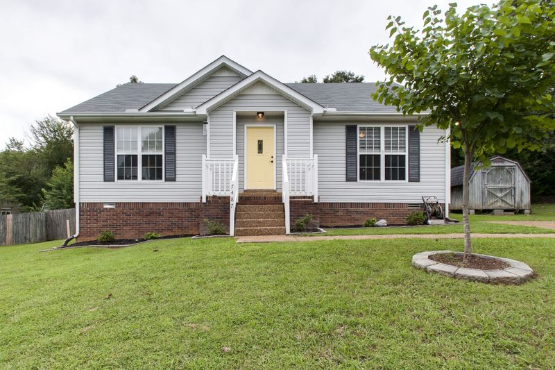 7487 Christopher St, Fairview, TN 37062