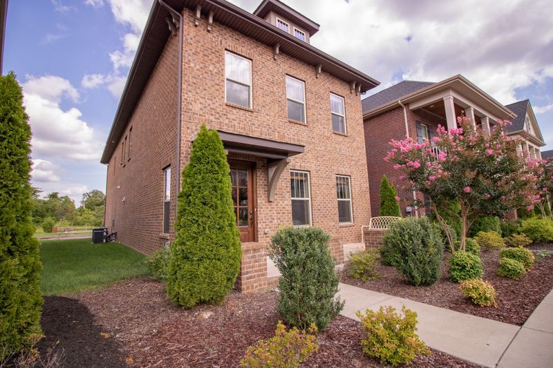 360 Cornelius Way, Hendersonville, TN 37075