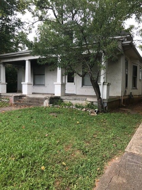 725 Spring St N, Murfreesboro, TN 37130