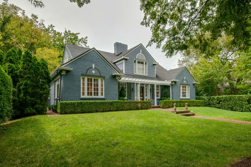 1611 18th Ave S, Nashville, TN 37212