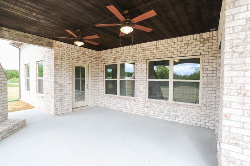 702 Sapphire Dr, Murfreesboro, TN 37128