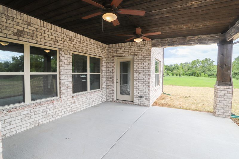 702 Sapphire Dr, Murfreesboro, TN 37128