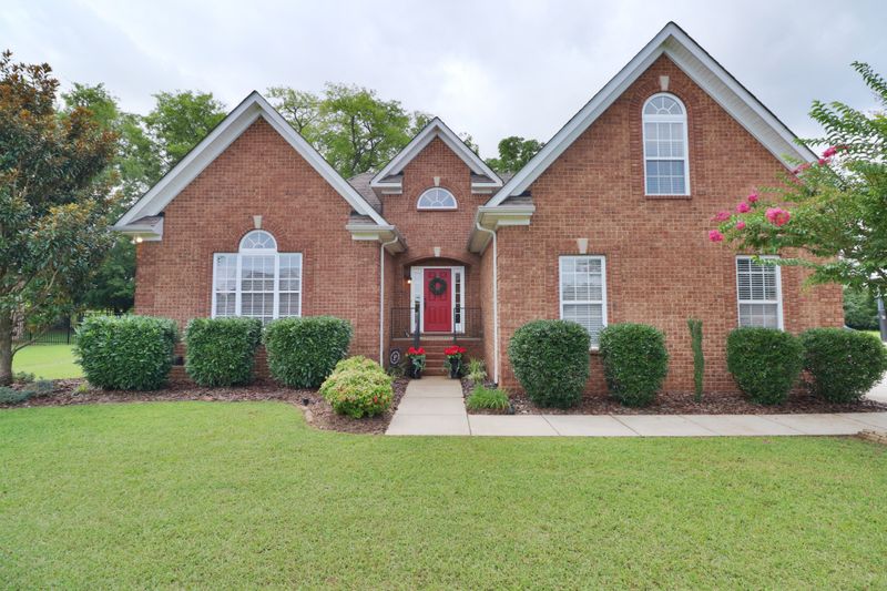 3323 Shady Forest Dr, Murfreesboro, TN 37128