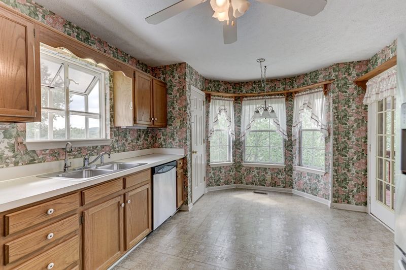2848 Call Hill Rd, Nashville, TN 37211