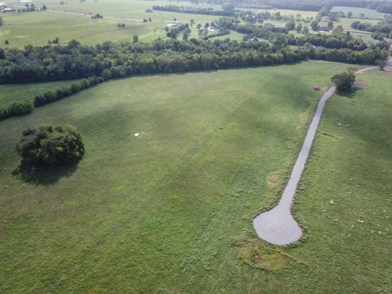 9715 Midland Rd, Bell Buckle, TN 37020
