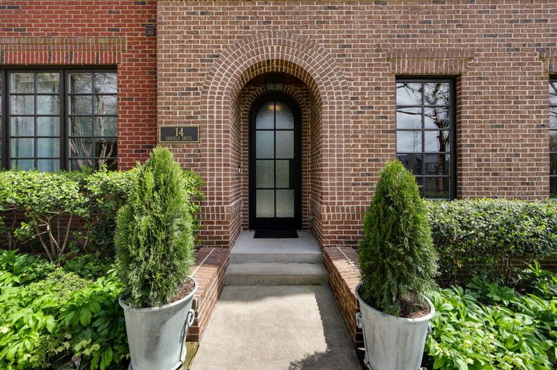 14 Daniels Dr, Franklin, TN 37064