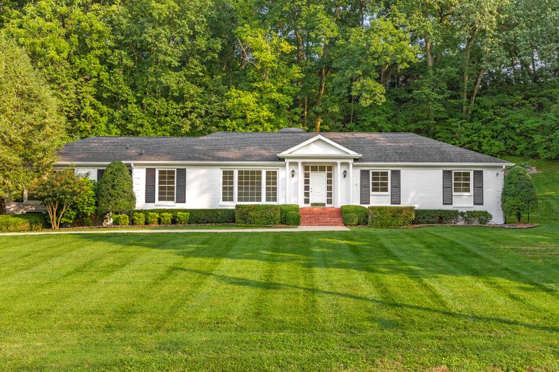 6655 Clearbrook Dr, Nashville, TN 37205