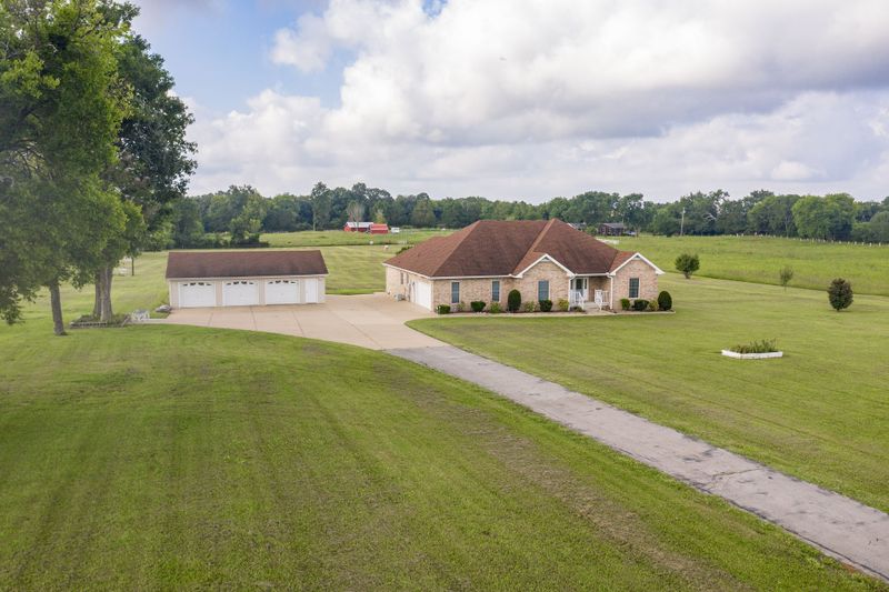 3980 Vesta Rd, Lebanon, TN 37090