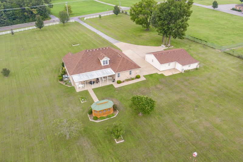 3980 Vesta Rd, Lebanon, TN 37090