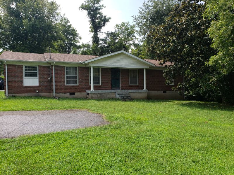 1297 Old Hickory W, Madison, TN 37115