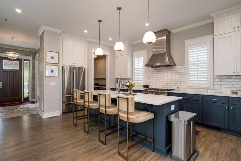3404 Love Cir, Nashville, TN 37212
