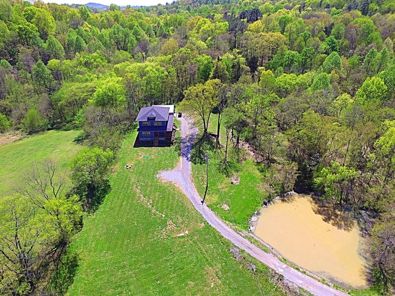 323 Vantrease Ln, Gallatin, TN 37066
