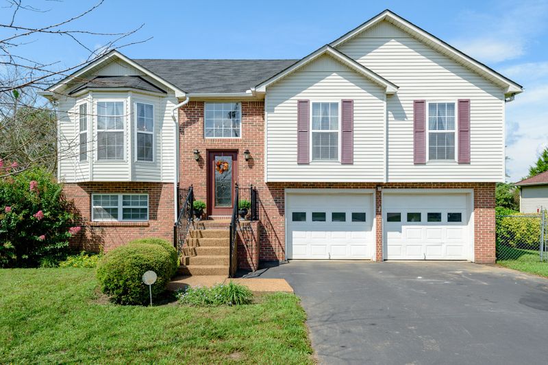 1609 Jeremy Dr, Columbia, TN 38401