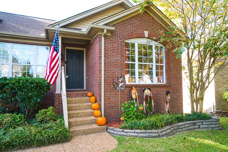 6108 Tuckaleechee Ln, Antioch, TN 37013