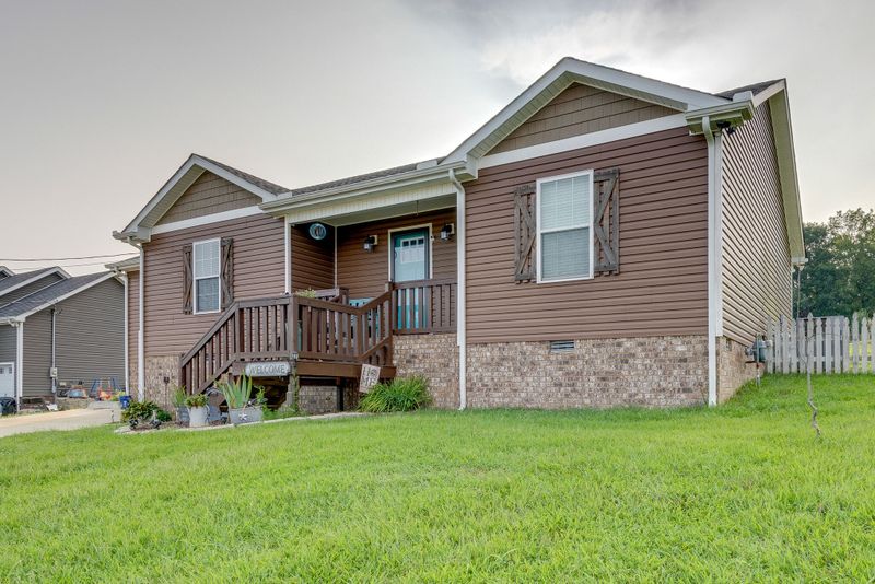 106 Carriage Way, White Bluff, TN 37187