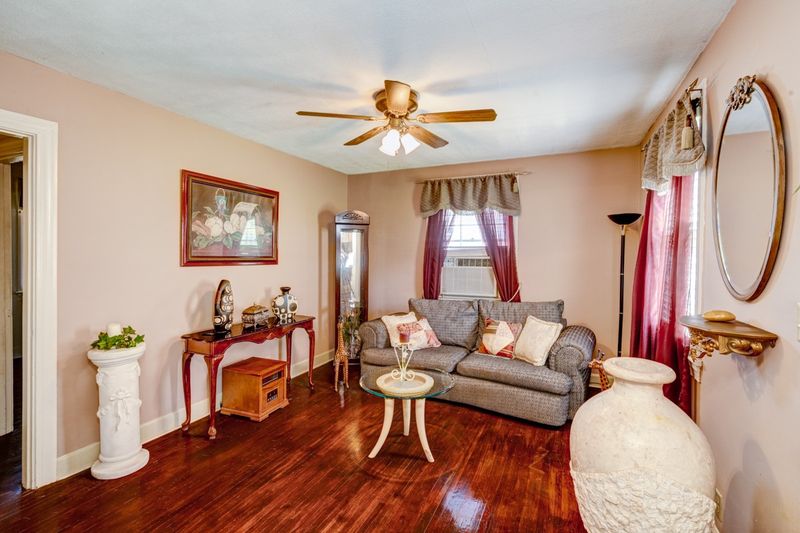 1209 Saturn Dr, Nashville, TN 37217