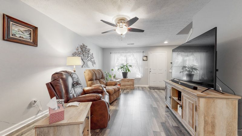 452 Flintlock Ct, Nashville, TN 37217