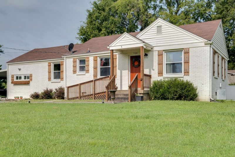 706 Nix Ps, Madison, TN 37115