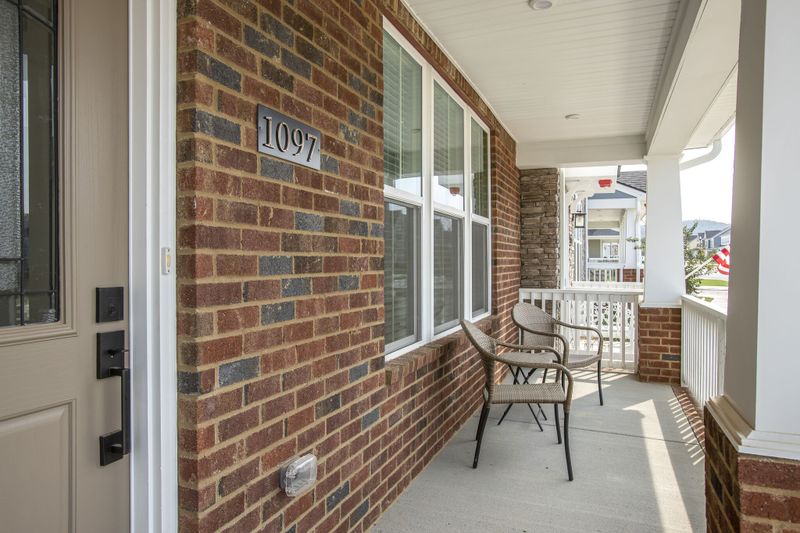 1097 Oglethorpe Dr, Franklin, TN 37064