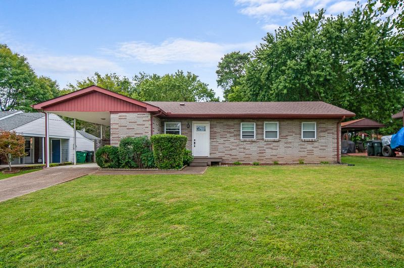 1014 Mitchell Rd, Nashville, TN 37206