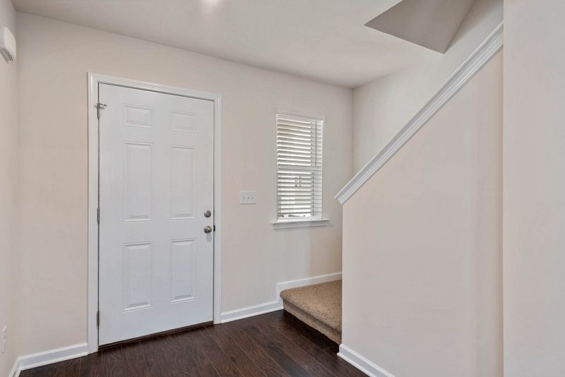 209 Renwick Dr, La Vergne, TN 37086