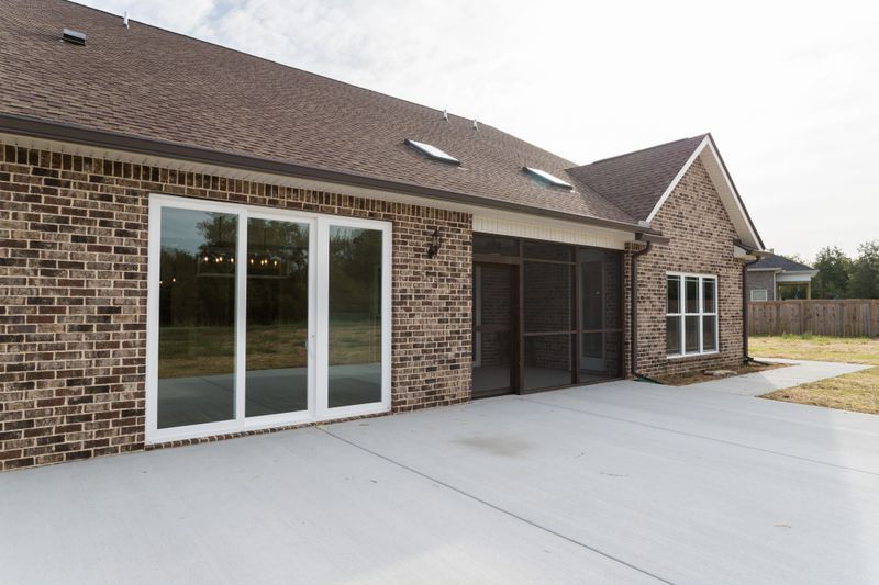 714 Sapphire Dr, Murfreesboro, TN 37128