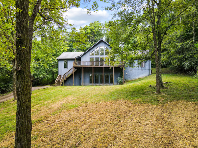 857 Lakemont Dr, Nashville, TN 37220