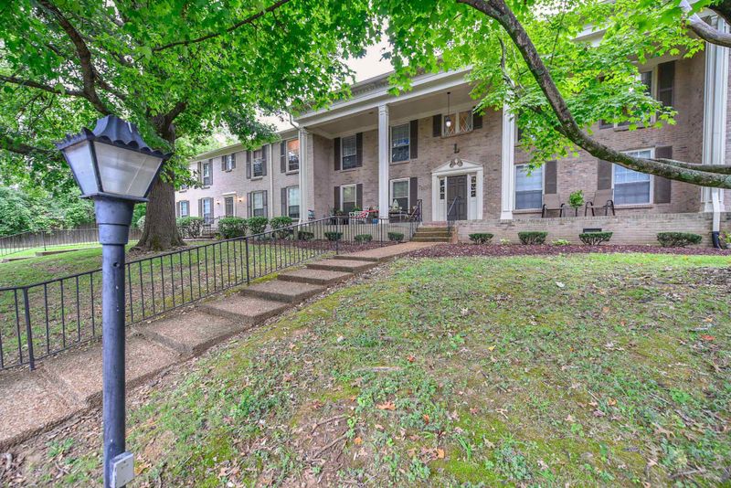 1011 Murfreesboro Rd #L5, Franklin, TN 37064