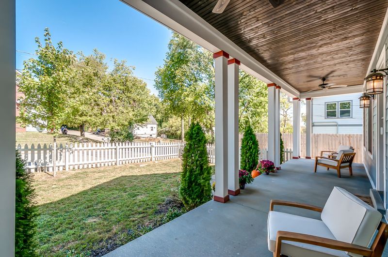 952 Thomas Ave, Nashville, TN 37216