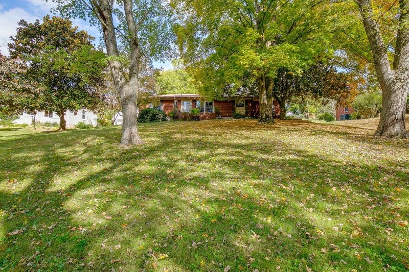 2412 Vale Ln, Nashville, TN 37214